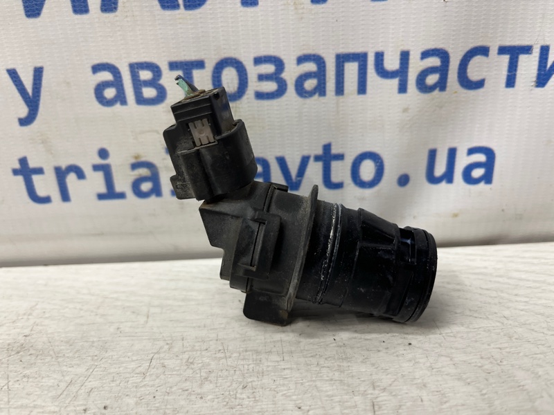 Насос омывателя фар Mazda 3 BM 2.2 diesel Насос омывателя фар Mazda 3 BM 2.2 diesel