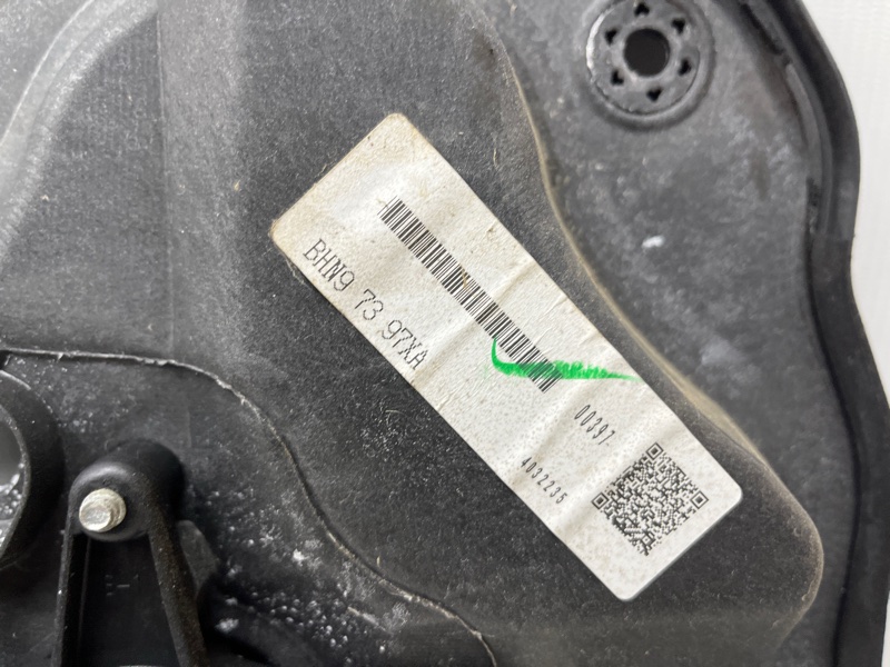 Стеклоподъемник задний левый Mazda 3 BM 2.2 diesel Стеклоподъемник задний левый Mazda 3 BM 2.2 diesel