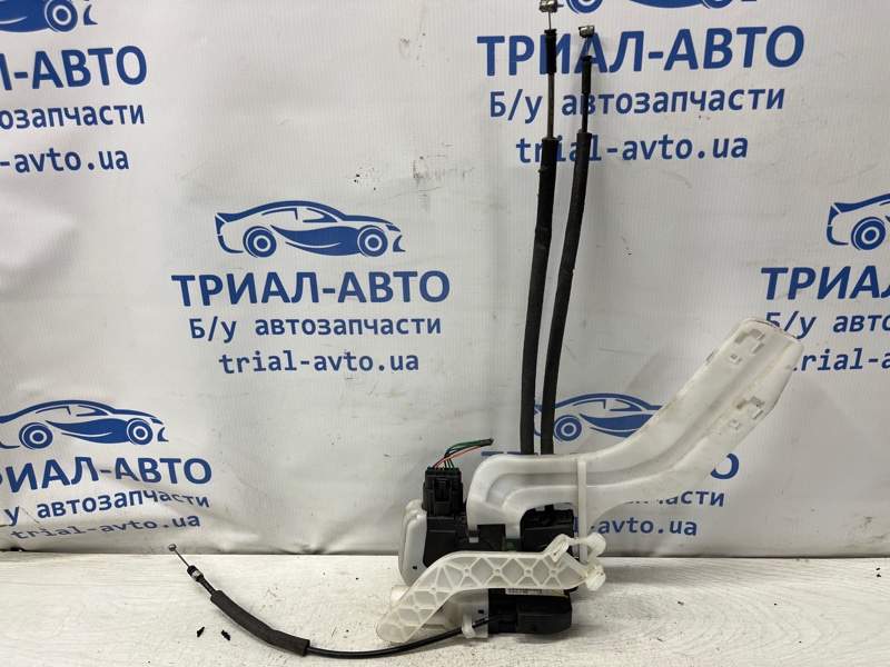 Замок двери задний правый Hyundai IX35 LM 1.7 diesel D4FD Замок двери задний правый Hyundai IX35 LM 1.7 diesel D4FD