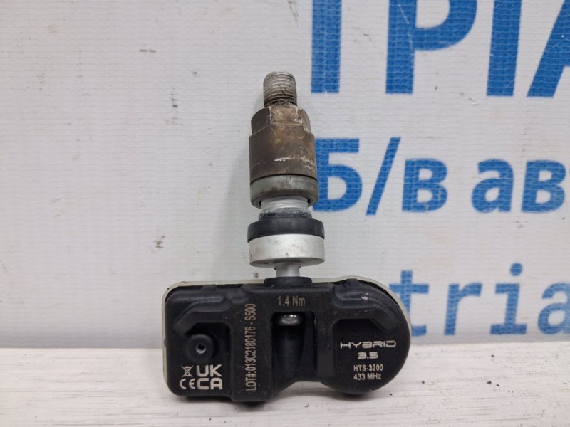 Запчасть датчик давления в шинах Hyundai IX35 2009-2015 LM 1.7 diesel D4FD 529332S400 Б/У Датчик давления в шинах Hyundai IX35 2009-2015 LM 1.7 diesel D4FD 529332S400 Б/У