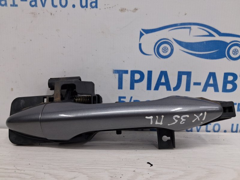 Ручка двери внешняя передняя левая Hyundai IX35 2009-2015 LM 1.7 diesel D4FD Б/У