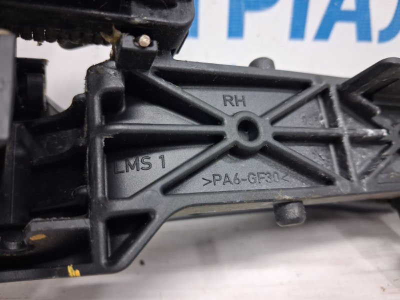 Ручка двери внешняя задняя правая IX35 2009-2015 LM 1.7 diesel D4FD