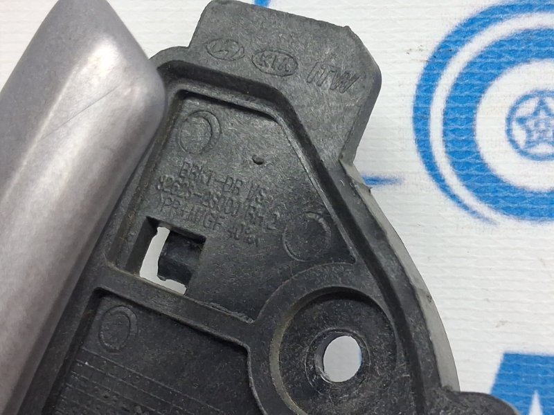Ручка двери внутренняя правая IX35 2009-2015 LM 1.7 diesel D4FD