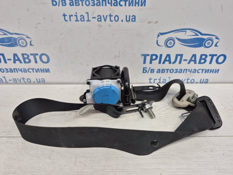 Запчасть ремень безопасности передний правый Mazda 3 2013-2019 BM 2.2 diesel BHS257L90B02 Б/У Ремень безопасности передний правый Mazda 3 2013-2019 BM 2.2 diesel BHS257L90B02 Б/У