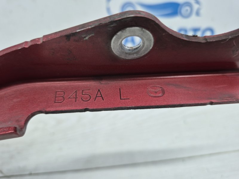 Петля капота левая 3 2013-2019 BM 2.2 diesel Петля капота левая 3 2013-2019 BM 2.2 diesel