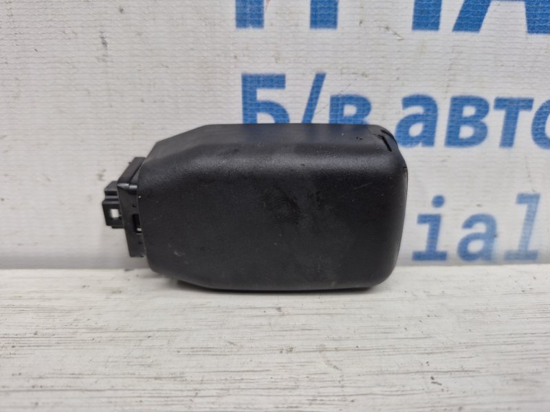 Запчасть датчик дождя Mazda 3 2013-2019 BM 2.2 diesel C513665G0 Б/У Датчик дождя Mazda 3 2013-2019 BM 2.2 diesel C513665G0 Б/У