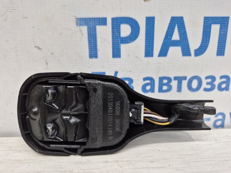 Датчик дождя IX35 2009-2015 LM 1.7 diesel D4FD Датчик дождя IX35 2009-2015 LM 1.7 diesel D4FD