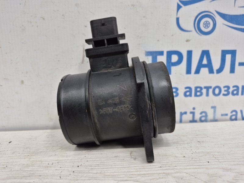 Запчасть датчик расхода воздуха Hyundai IX35 2009-2015 LM 1.7 diesel D4FD 281642A500 Б/У Датчик расхода воздуха Hyundai IX35 2009-2015 LM 1.7 diesel D4FD 281642A500 Б/У