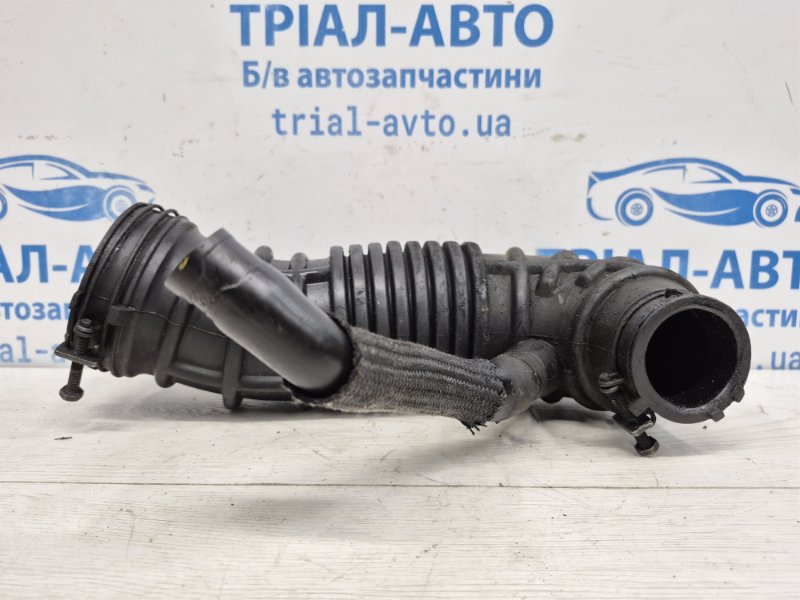Запчасть патрубок воздушного фильтра Hyundai IX35 2009-2015 LM 1.7 diesel D4FD 281382Y300 Б/У Патрубок воздушного фильтра Hyundai IX35 2009-2015 LM 1.7 diesel D4FD 281382Y300 Б/У