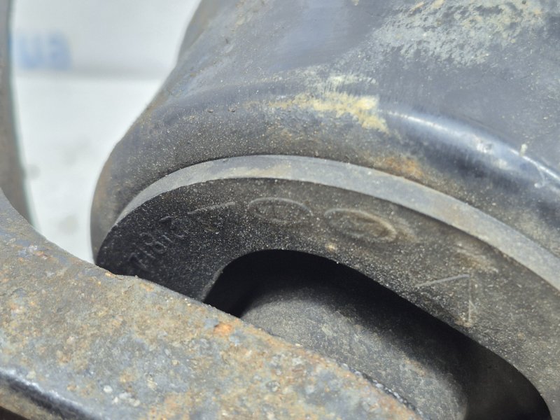 Подушка ДВС правая IX35 2009-2015 LM 1.7 diesel D4FD Подушка ДВС правая IX35 2009-2015 LM 1.7 diesel D4FD
