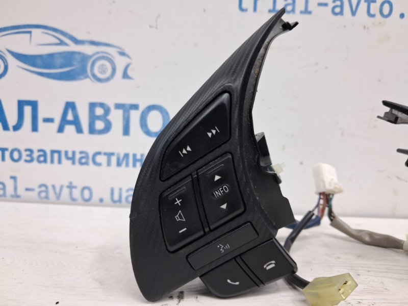 Кнопки руля 3 2013-2019 BM 2.2 diesel Кнопки руля 3 2013-2019 BM 2.2 diesel