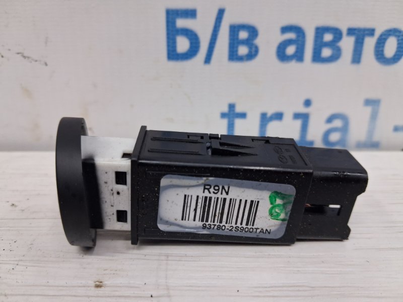 Кнопка подогрева IX35 2009-2015 LM 1.7 diesel D4FD Кнопка подогрева IX35 2009-2015 LM 1.7 diesel D4FD