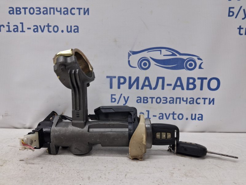Запчасть замок зажигания Chevrolet Captiva 2006-2018 C100 2.0 Дизель Z20S 96829905 Б/У Замок зажигания Chevrolet Captiva 2006-2018 C100 2.0 Дизель Z20S 96829905 Б/У