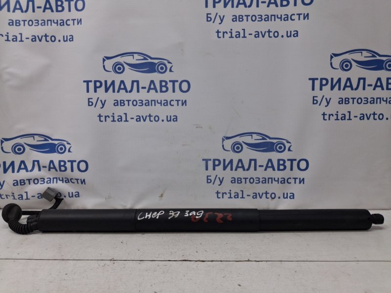 Запчасть амортизатор крышки багажника Jeep Cherokee 2013-2019 KL 2.4 бензин ED6 68103064AB Б/У Амортизатор крышки багажника Jeep Cherokee 2013-2019 KL 2.4 бензин ED6 68103064AB Б/У