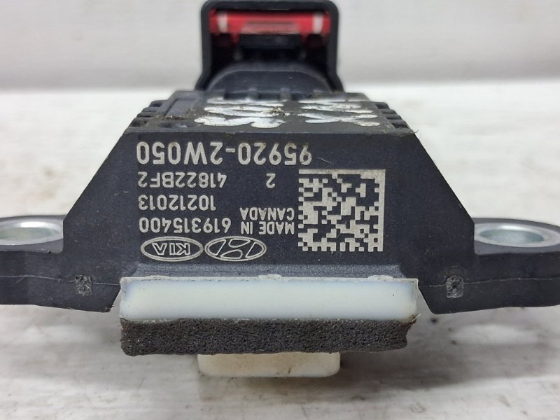 Датчик удара (AIRBAG) Kia Sorento XM 2.4 бензин G4KJ Датчик удара (AIRBAG) Kia Sorento XM 2.4 бензин G4KJ