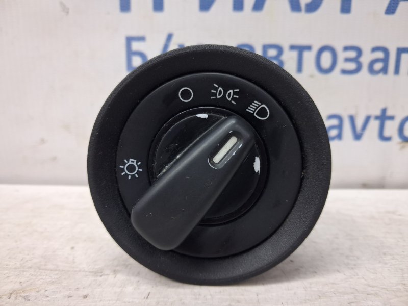 Запчасть корректор фар Dodge Journey 2007-2020 1 2.4 бензин ED3 68072000AC Б/У Корректор фар Dodge Journey 2007-2020 1 2.4 бензин ED3 68072000AC Б/У