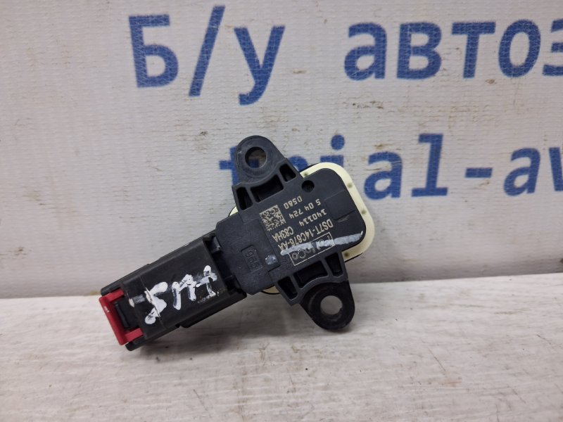 Запчасть датчик удара (airbag) Ford Fusion USA 2013-2020 2 1.5 бензин ENUN0 DS7T-14C676-AA Б/У Датчик удара (AIRBAG) Ford Fusion USA 2013-2020 2 1.5 бензин ENUN0 DS7T-14C676-AA Б/У
