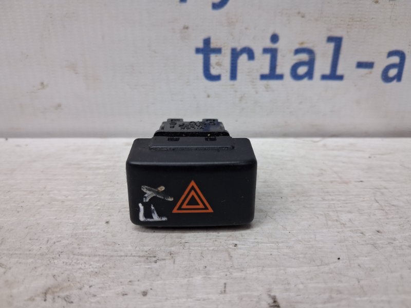 Запчасть кнопка аварийки Infiniti FX 2002-2008 S50 3.5 бензин VQ35DE 25290CL70A Б/У Кнопка аварийки Infiniti FX 2002-2008 S50 3.5 бензин VQ35DE 25290CL70A Б/У