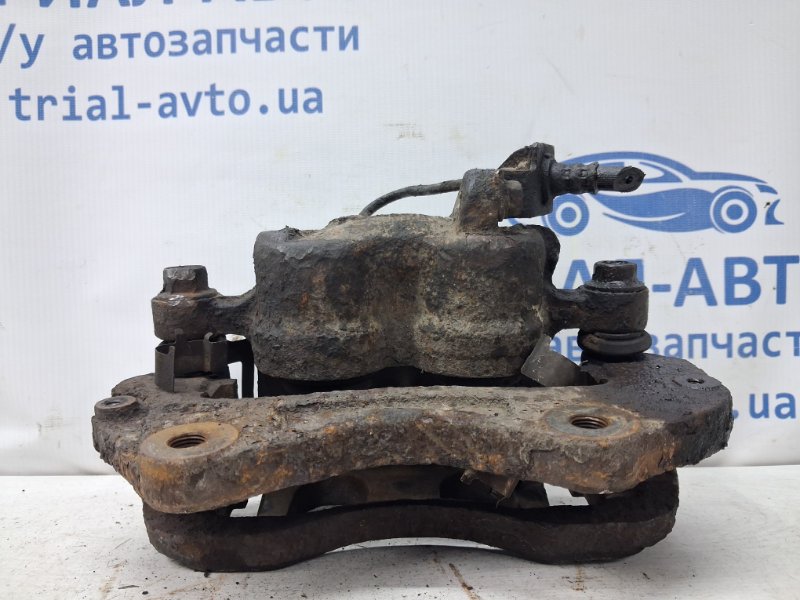 Суппорт передний левый Pajero Sport 1996-2008 K9 2.5 Diesel 4D56 Суппорт передний левый Pajero Sport 1996-2008 K9 2.5 Diesel 4D56