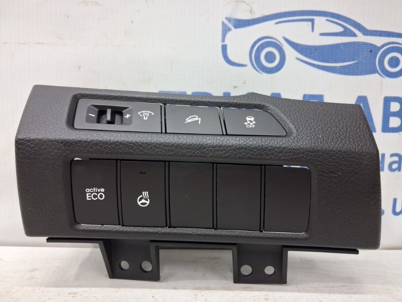 Запчасть кнопки управления Hyundai Santa fe 2012-2019 DM 2.4 бензин G4KJ 937004Z010NBC Б/У Кнопки управления Hyundai Santa fe 2012-2019 DM 2.4 бензин G4KJ 937004Z010NBC Б/У
