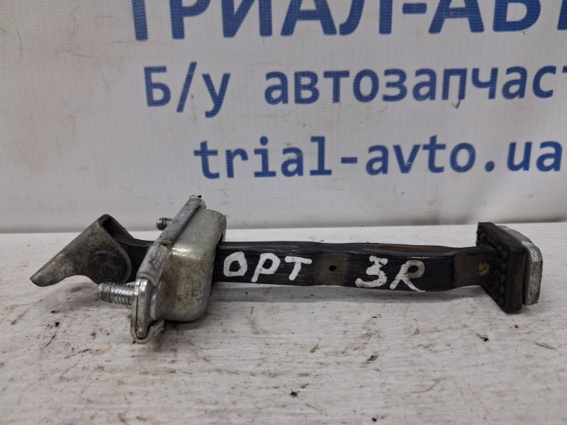 Запчасть ограничитель двери задний правый Kia Optima 2010-2016 TF 2.4 бензин G4KJ 794902T000 Б/У Ограничитель двери задний правый Kia Optima 2010-2016 TF 2.4 бензин G4KJ 794902T000 Б/У