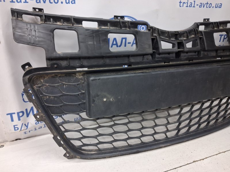 Решетка бампера центральная I30 2007-2012 FD 1.6 diesel D4FB Решетка бампера центральная I30 2007-2012 FD 1.6 diesel D4FB