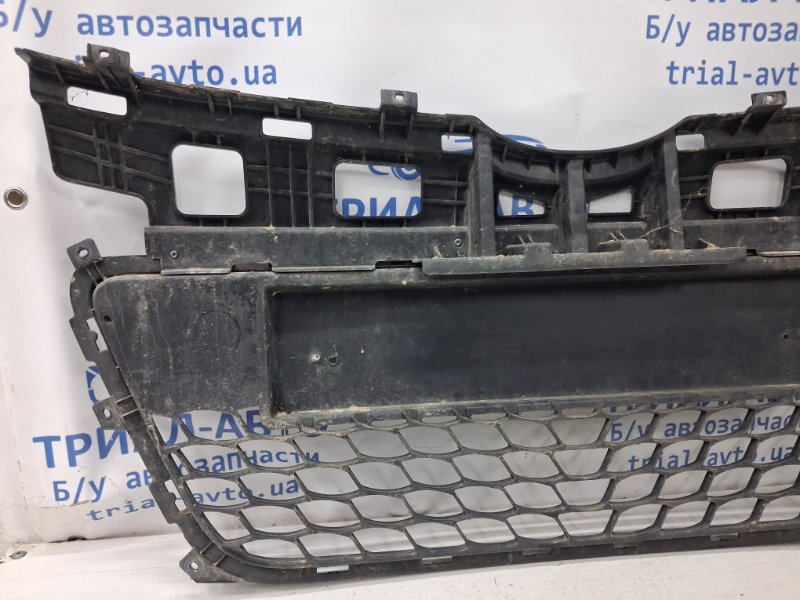 Решетка бампера центральная I30 2007-2012 FD 1.6 diesel D4FB Решетка бампера центральная I30 2007-2012 FD 1.6 diesel D4FB
