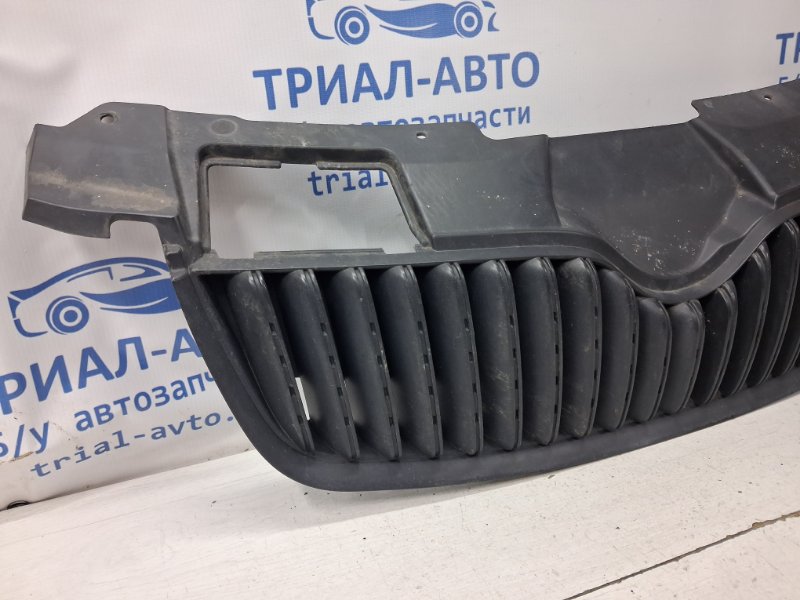 Решетка радиатора Fabia 2007-2014 5J 1.4 diesel
