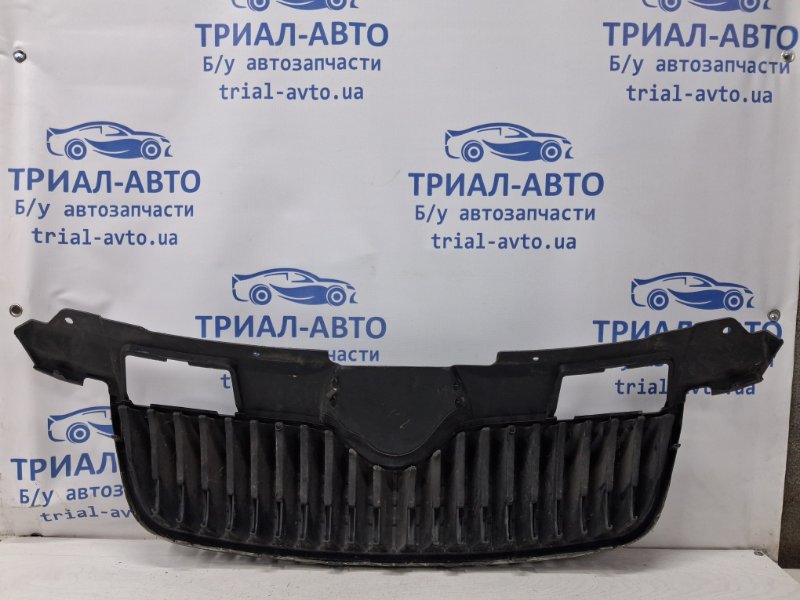 Решетка радиатора Fabia 2007-2014 5J 1.4 diesel