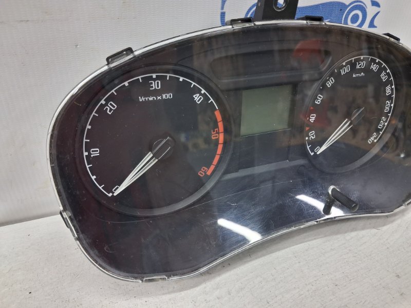 Приборная панель Fabia 2007-2014 5J 1.4 diesel Приборная панель Fabia 2007-2014 5J 1.4 diesel