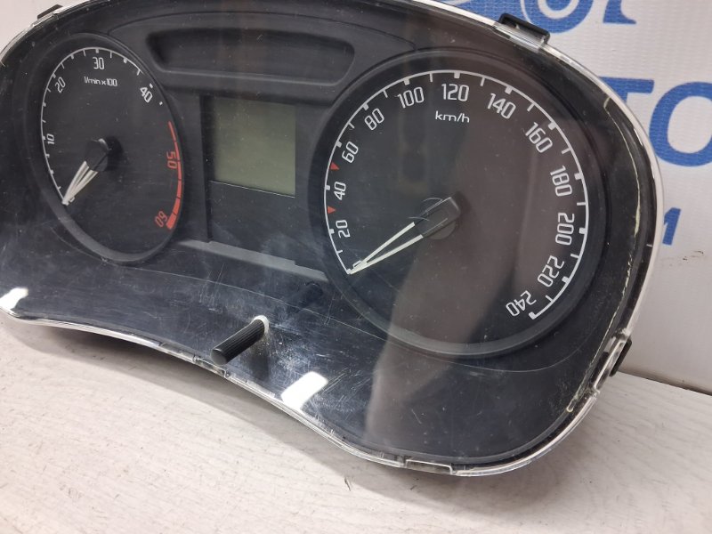 Приборная панель Skoda Fabia 5J 1.4 diesel Приборная панель Skoda Fabia 5J 1.4 diesel