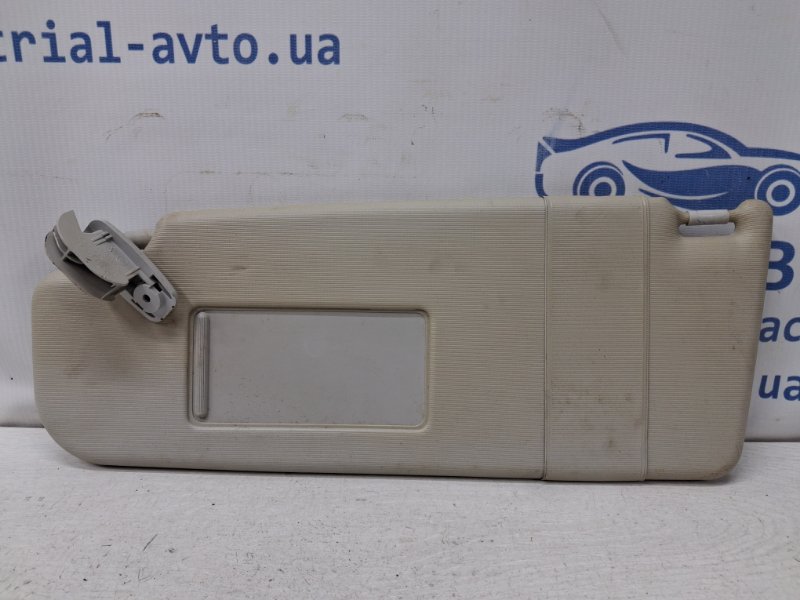 Запчасть козырек солнцезащитный правый Skoda Fabia 2007-2014 5J 1.4 diesel 5J1857552D 2F4 Б/У Козырек солнцезащитный правый Skoda Fabia 2007-2014 5J 1.4 diesel 5J1857552D 2F4 Б/У