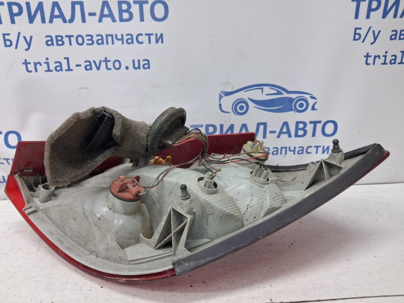 Фонарь задний внешний левый Fabia 2007-2014 5J 1.4 diesel Фонарь задний внешний левый Fabia 2007-2014 5J 1.4 diesel