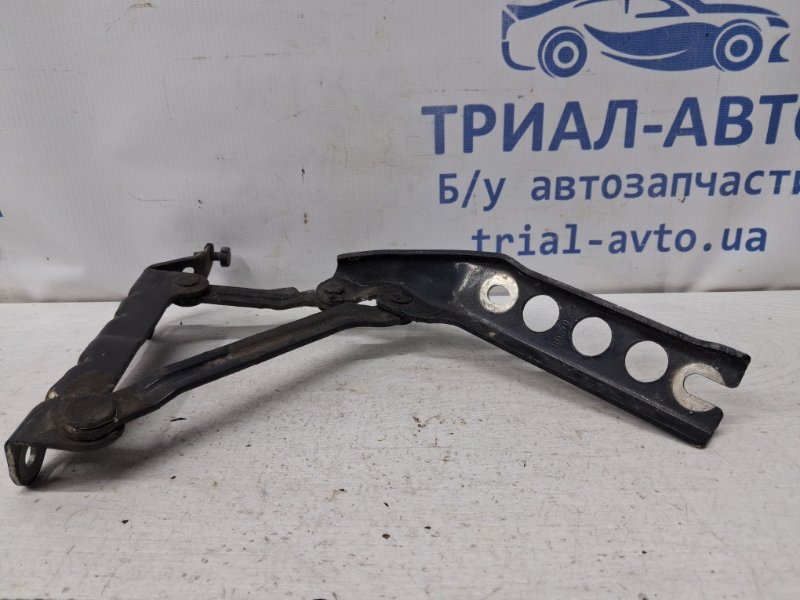 Петля капота левая Fabia 2007-2014 5J 1.4 diesel Петля капота левая Fabia 2007-2014 5J 1.4 diesel