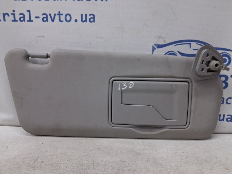 Запчасть козырек солнцезащитный правый Hyundai I30 2007-2012 FD 1.6 бензин G4FC 852022L060TX Б/У Козырек солнцезащитный правый Hyundai I30 2007-2012 FD 1.6 бензин G4FC 852022L060TX Б/У