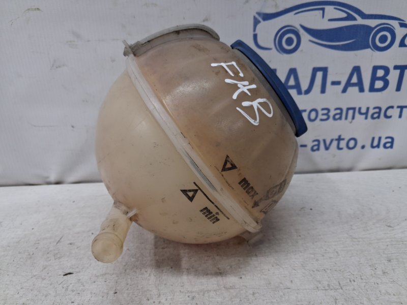 Бачок радиатора (расширительный) Fabia 2007-2014 5J 1.4 diesel Бачок радиатора (расширительный) Fabia 2007-2014 5J 1.4 diesel