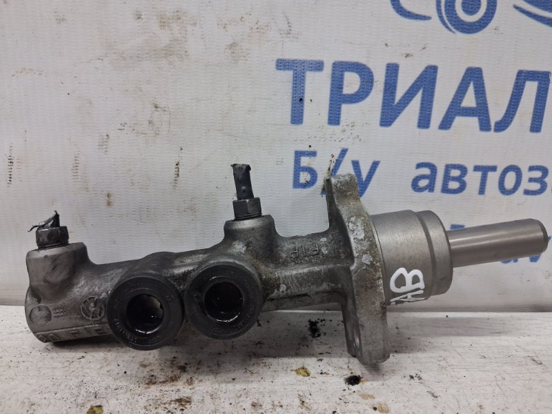 Тормозной цилиндр главный I30 2007-2012 FD 1.6 бензин G4FC Тормозной цилиндр главный I30 2007-2012 FD 1.6 бензин G4FC