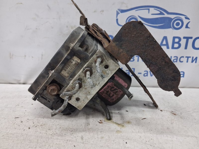 Запчасть блок abs Hyundai I30 2007-2012 FD 1.6 бензин G4FC 589202L500 Б/У Блок abs Hyundai I30 2007-2012 FD 1.6 бензин G4FC 589202L500 Б/У