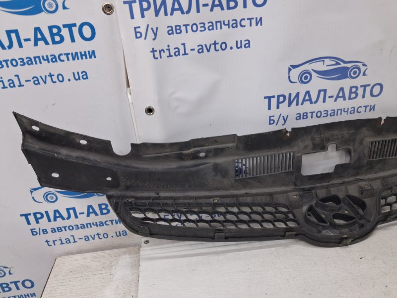 Решетка радиатора I30 2007-2012 FD 1.6 бензин G4FC Решетка радиатора I30 2007-2012 FD 1.6 бензин G4FC