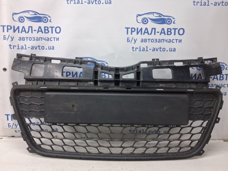 Запчасть решетка бампера центральная Hyundai I30 2007-2012 FD 1.6 бензин G4FC 865612L010 Б/У Решетка бампера центральная Hyundai I30 2007-2012 FD 1.6 бензин G4FC 865612L010 Б/У