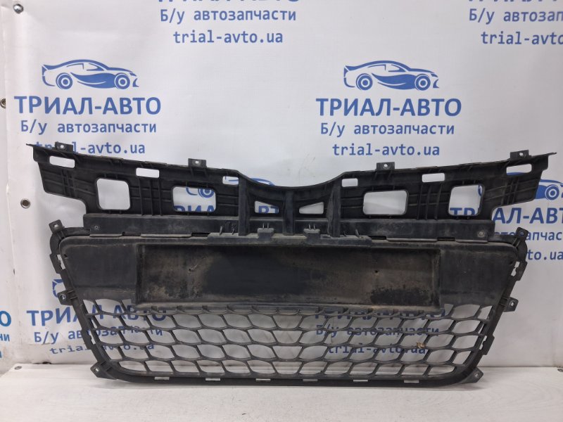 Решетка бампера центральная I30 2007-2012 FD 1.6 бензин G4FC Решетка бампера центральная I30 2007-2012 FD 1.6 бензин G4FC