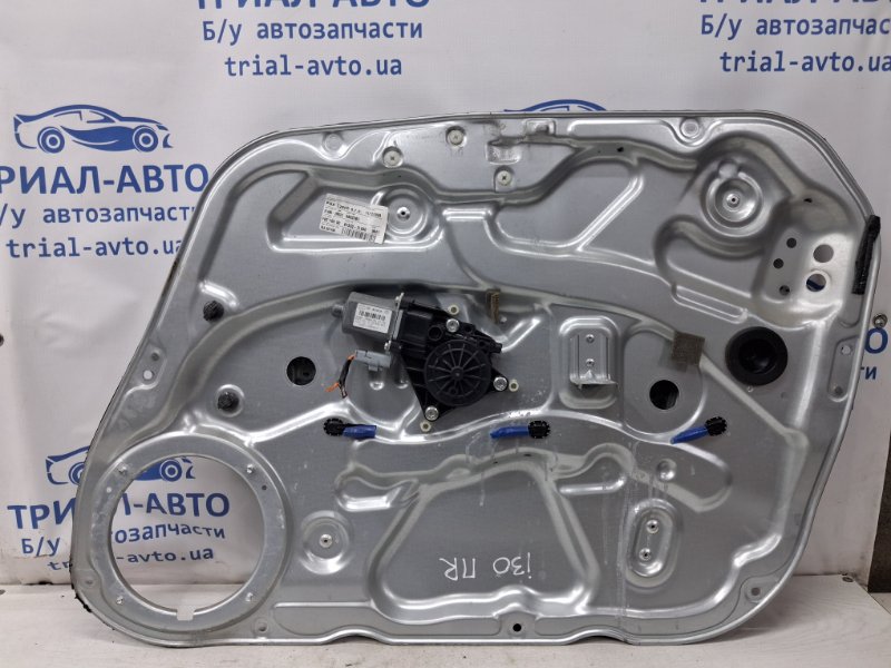 Запчасть стеклоподъемник передний правый Hyundai I30 2007-2012 FD 1.6 diesel D4FB 824812L000 Б/У Стеклоподъемник передний правый Hyundai I30 2007-2012 FD 1.6 diesel D4FB 824812L000 Б/У