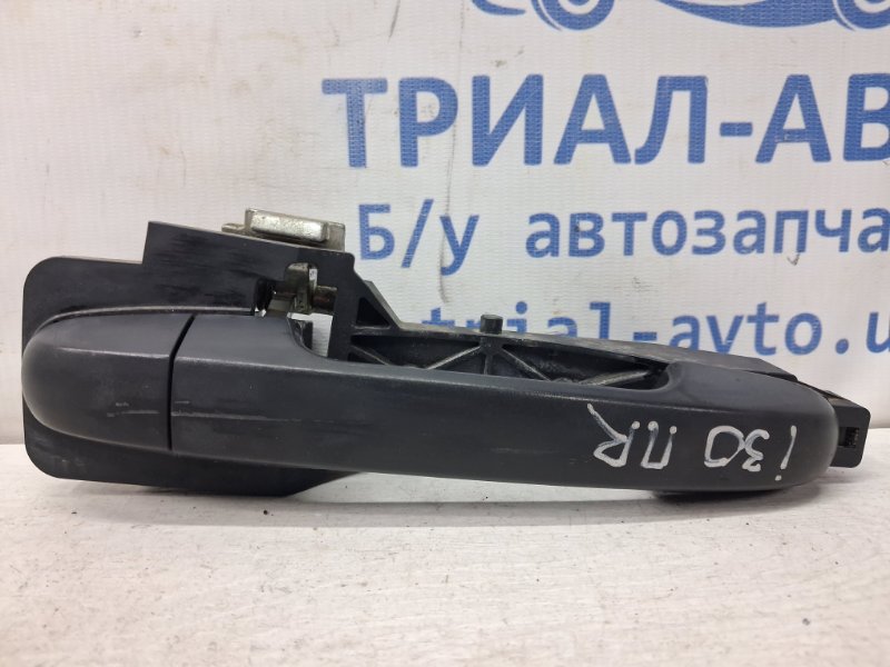 Запчасть ручка двери внешняя передняя правая Hyundai I30 2007-2012 FD 1.6 diesel D4FB 826651H000 Б/У Ручка двери внешняя передняя правая Hyundai I30 2007-2012 FD 1.6 diesel D4FB 826651H000 Б/У