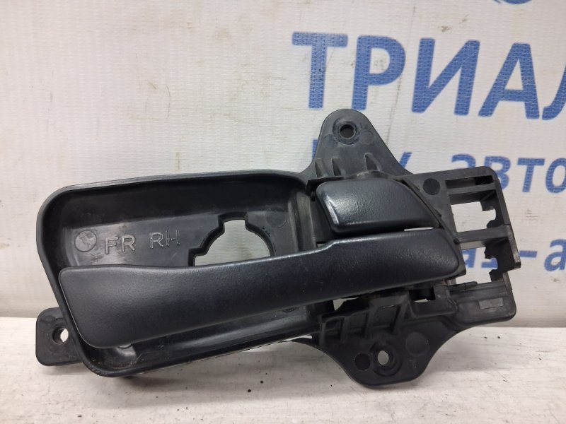 Запчасть ручка двери внутреняя передняя правая Hyundai I30 2007-2012 FD 1.6 diesel D4FB 826212L000XP Б/У Ручка двери внутреняя передняя правая Hyundai I30 2007-2012 FD 1.6 diesel D4FB 826212L000XP Б/У