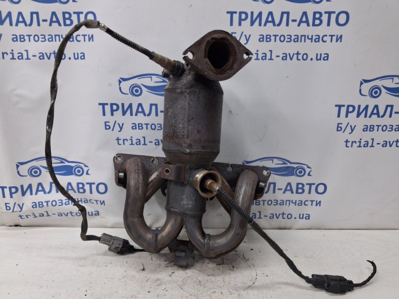 Запчасть коллектор выпускной с катализатором Hyundai I30 2007-2012 FD 1.6 бензин G4FC 285102B460 Б/У Коллектор выпускной с катализатором Hyundai I30 2007-2012 FD 1.6 бензин G4FC 285102B460 Б/У