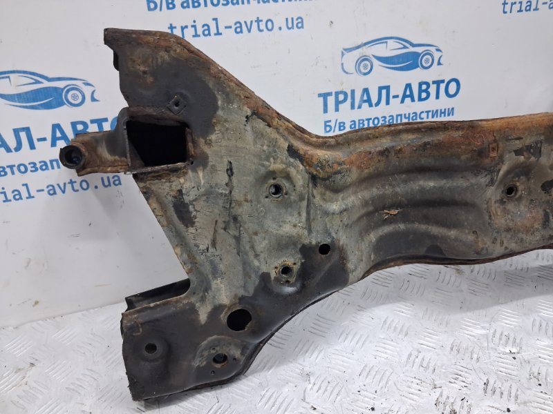 Балка передней подвески Fabia 2007-2014 5J 1.4 diesel Балка передней подвески Fabia 2007-2014 5J 1.4 diesel