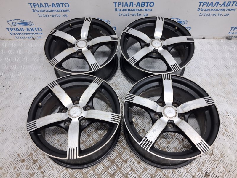 Запчасть диски титан комплект r15 Hyundai I30 2007-2012 FD 1.6 бензин G4FC 529102L100 Б/У Диски титан комплект R15 Hyundai I30 2007-2012 FD 1.6 бензин G4FC 529102L100 Б/У