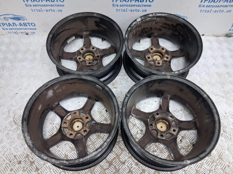 Диски титан комплект R15 I30 2007-2012 FD 1.6 бензин G4FC Диски титан комплект R15 I30 2007-2012 FD 1.6 бензин G4FC