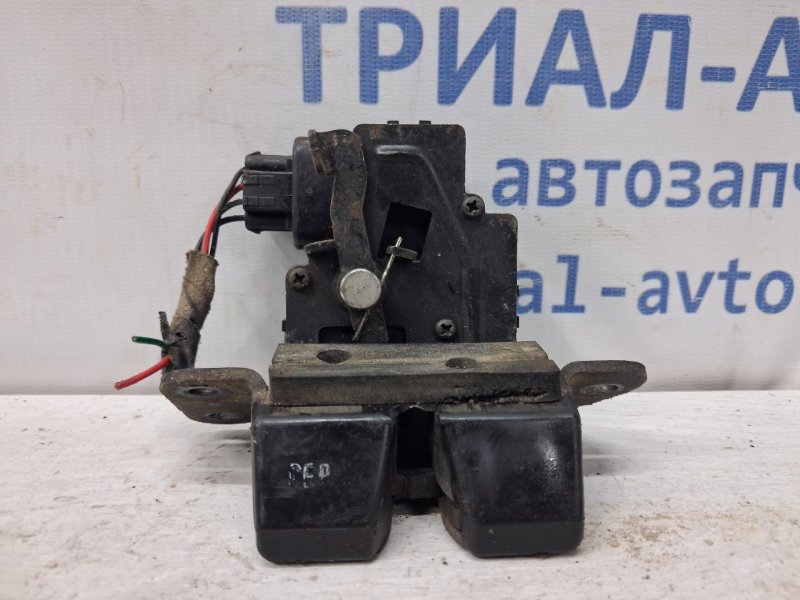 Запчасть замок крышки багажника Kia Ceed 2006-2012 ED 1.6 diesel D4FB 812301H000 Б/У Замок крышки багажника Kia Ceed 2006-2012 ED 1.6 diesel D4FB 812301H000 Б/У