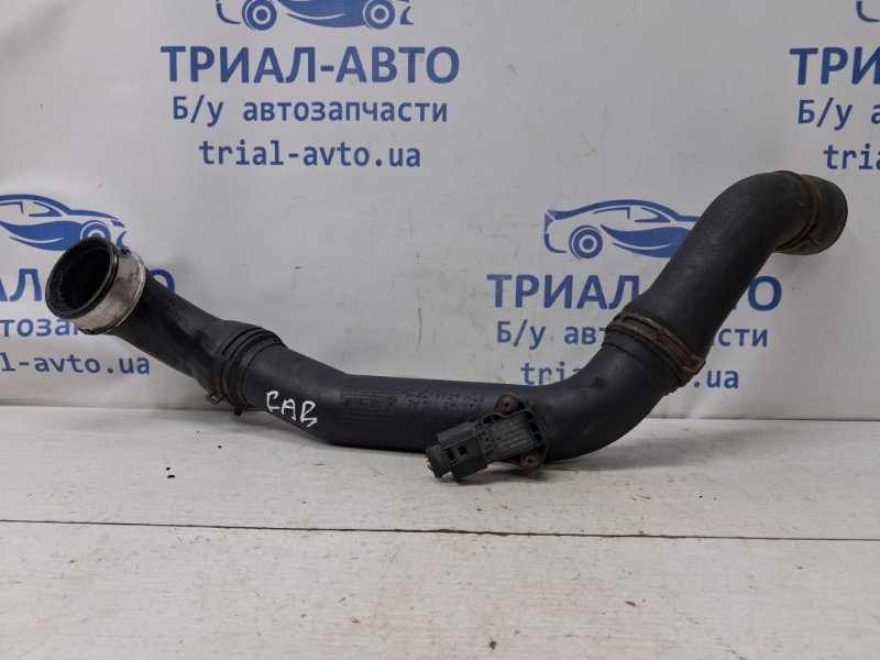 Запчасть патрубок интеркулера Skoda Fabia 2007-2014 5J 1.4 diesel 6Q0145770AE Б/У Патрубок интеркулера Skoda Fabia 2007-2014 5J 1.4 diesel 6Q0145770AE Б/У